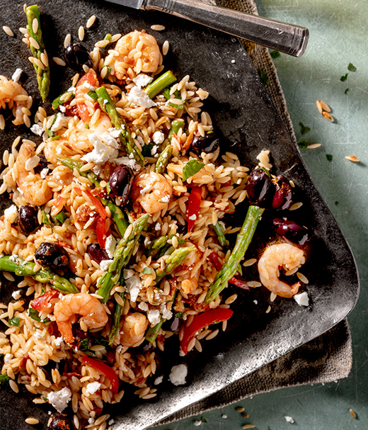 Orzosalade met groene asperges en garnalen 