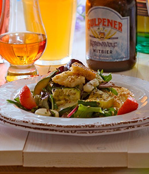 Salade met gegrilde halloumi